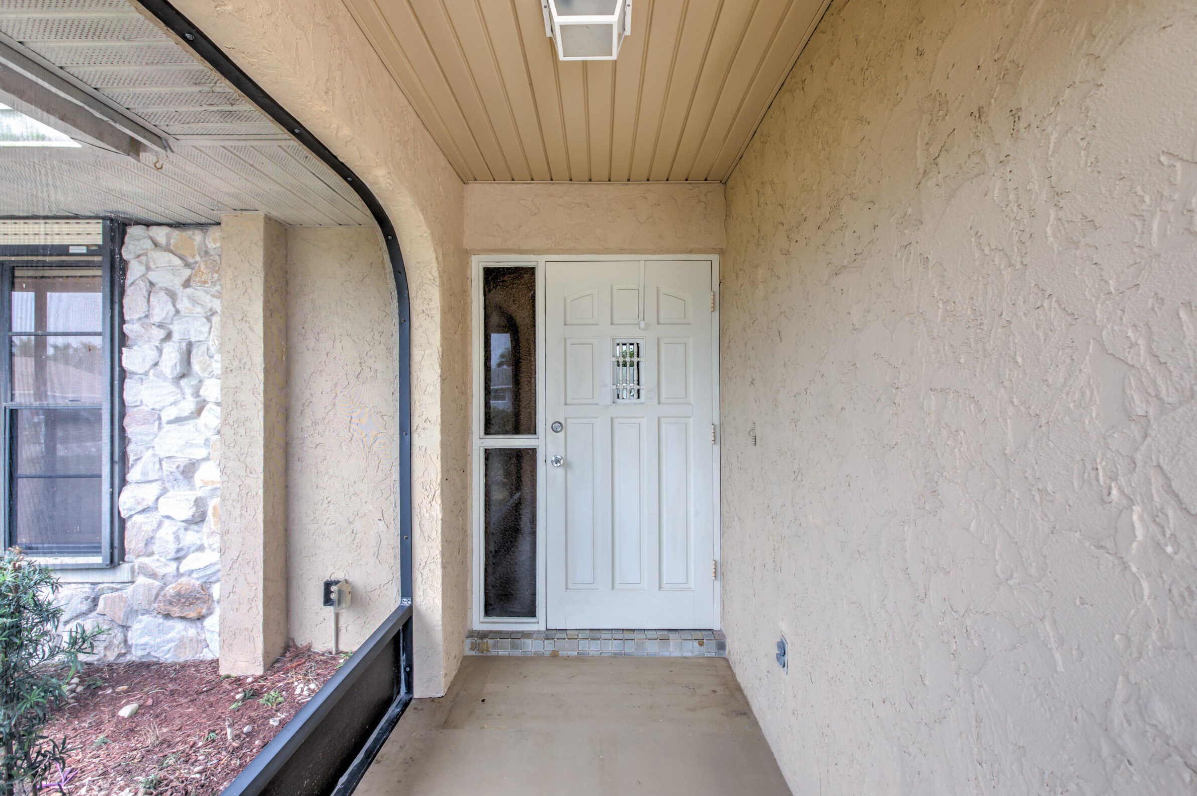 150 Duxbury Ave, Fort Pierce, FL 34983-2604