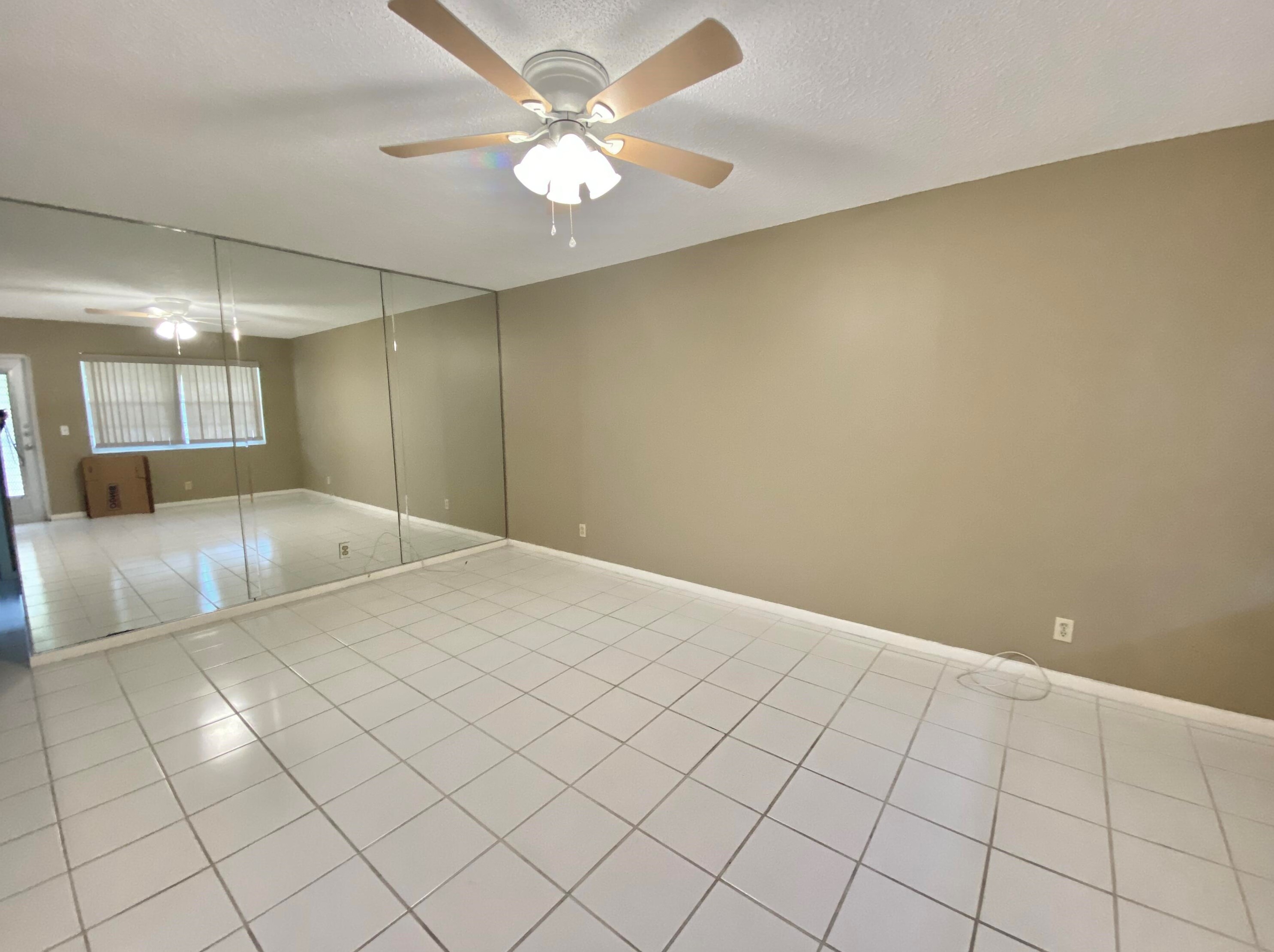 57 Dorchester C, West Palm Beach, FL 33417-1431