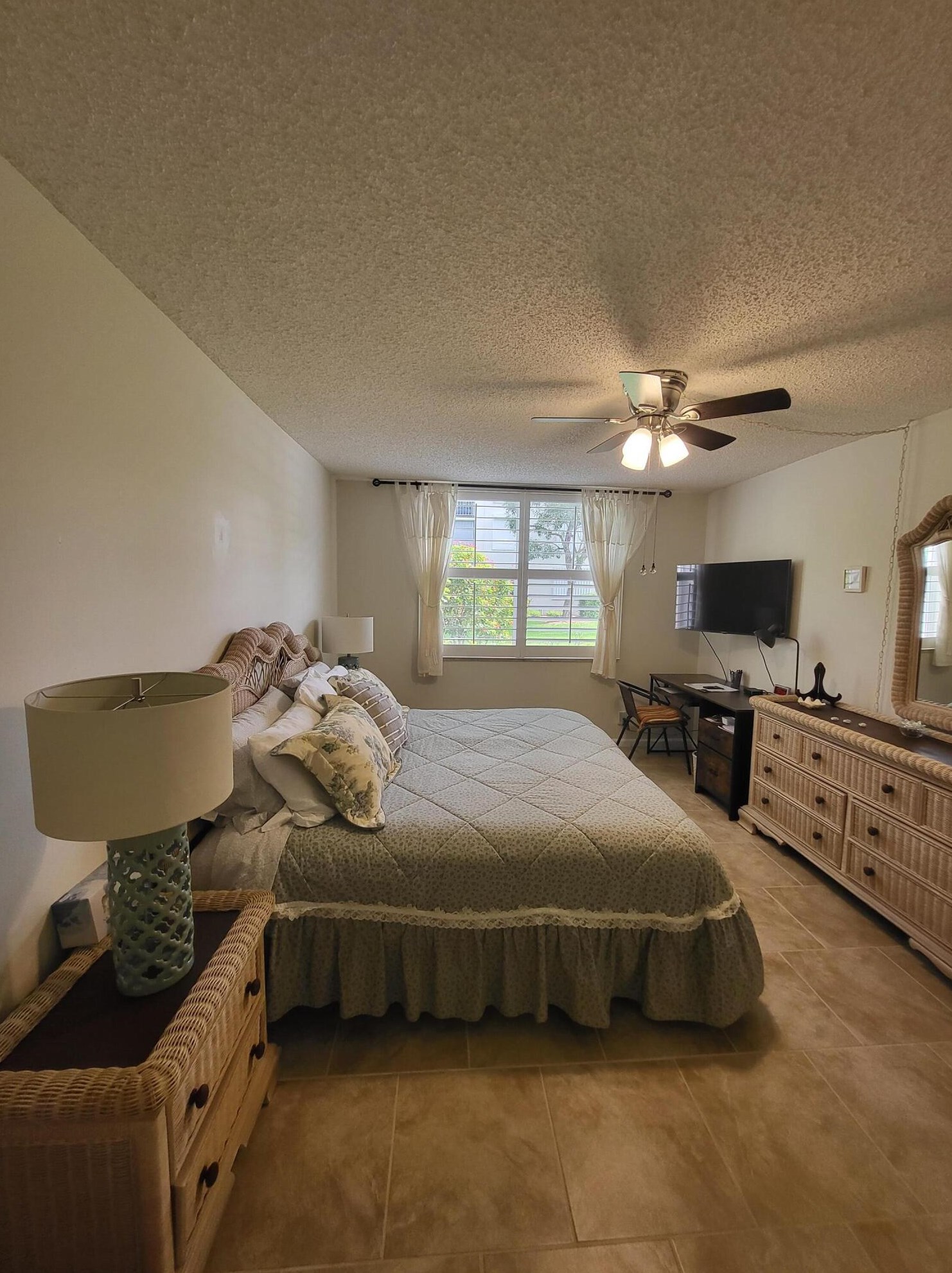 2016 S Federal Hwy #107, Boynton Beach, FL 33435