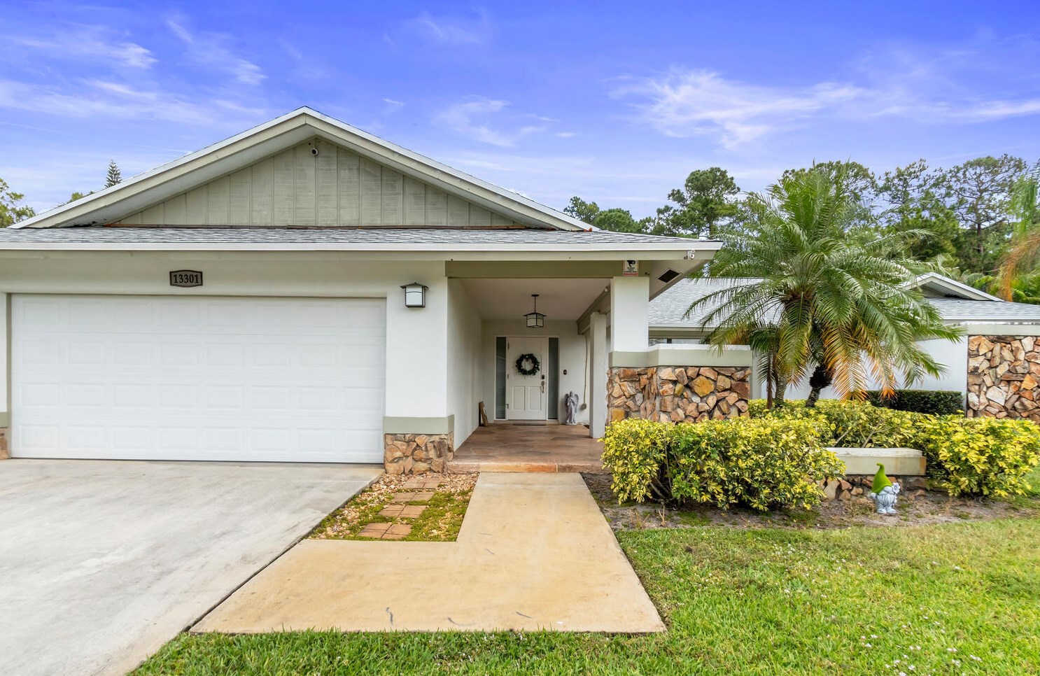 13301 La Mirada Cir, West Palm Beach, FL 33414-3999