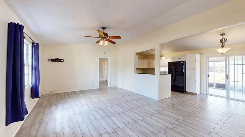 438 Cherryhill Rd, Fort Pierce, FL 34953-6221