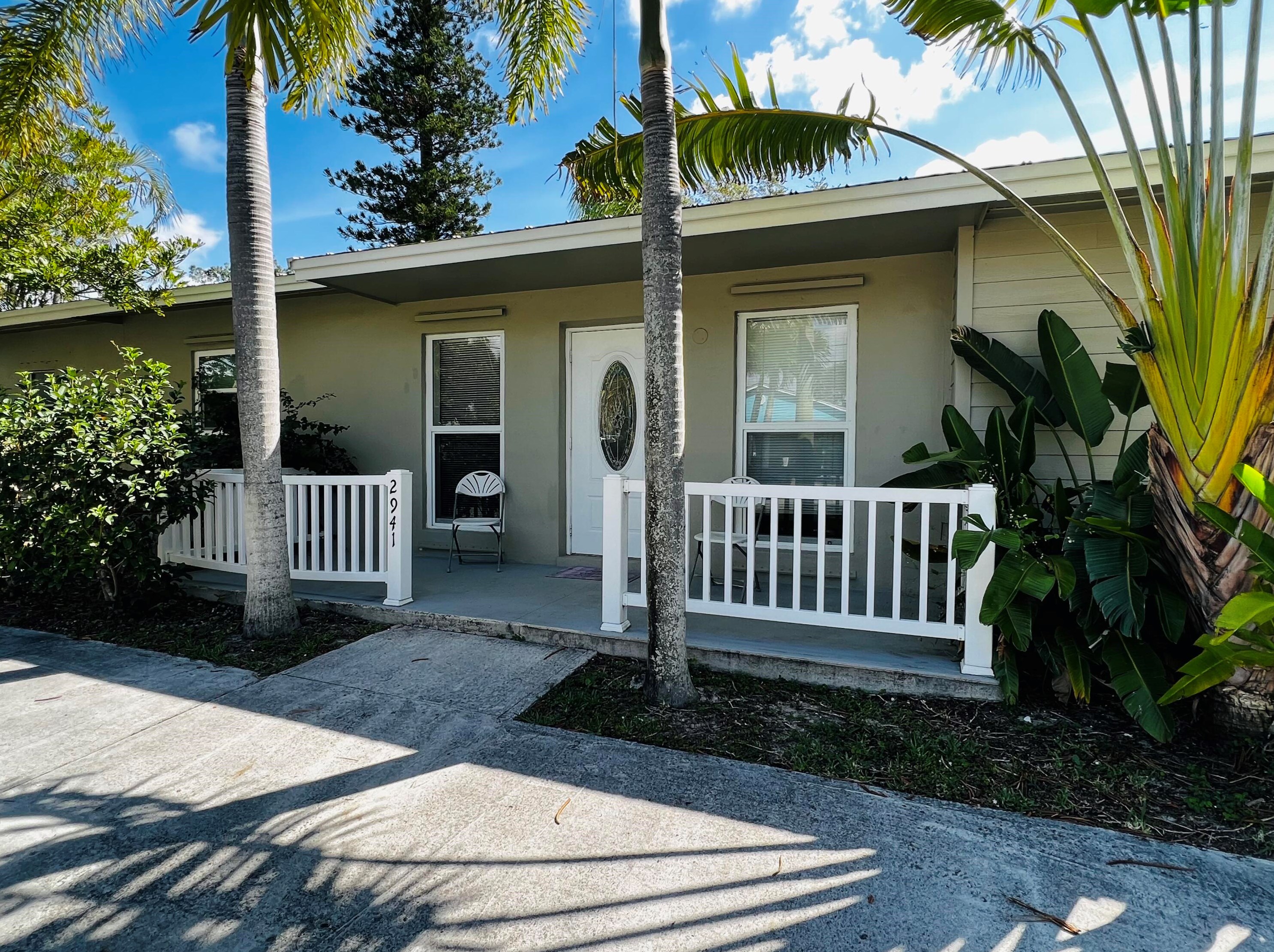 2941 Treasure Island Rd, Fort Pierce, FL 34952-5731