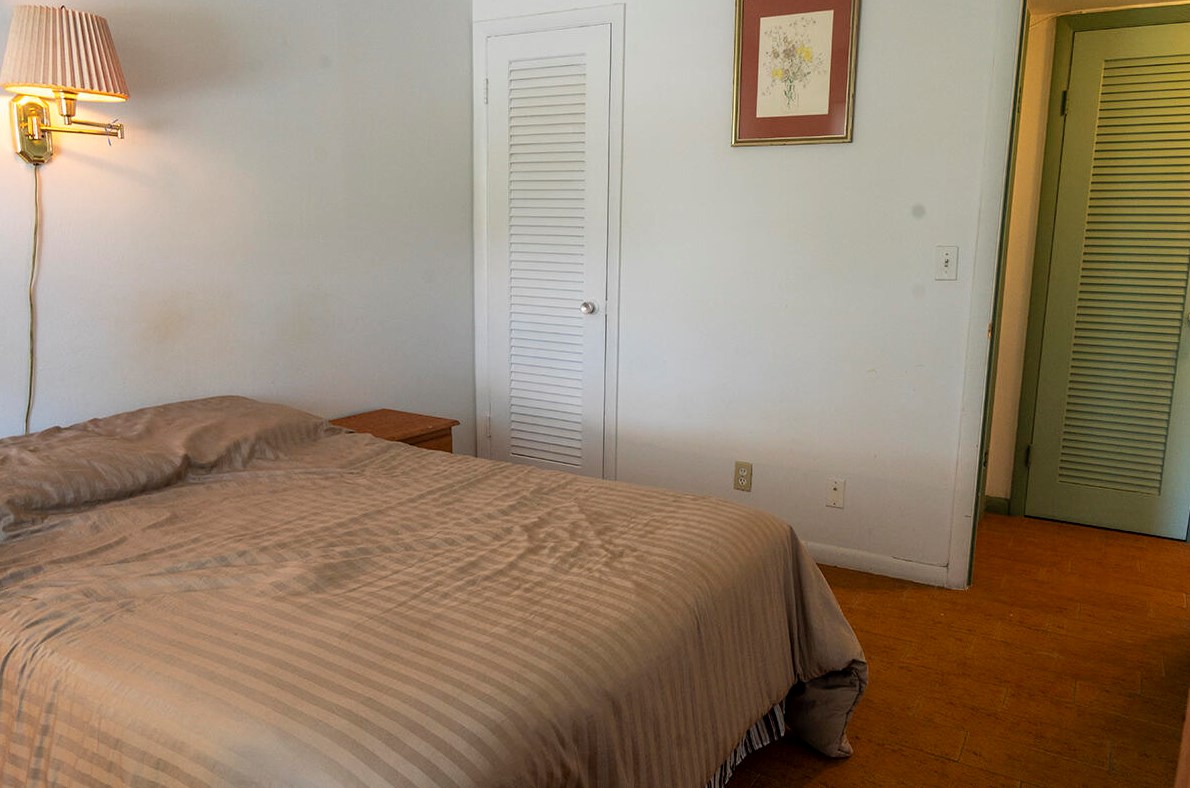 90 Coventry D, West Palm Beach FL  33417-6758 exterior