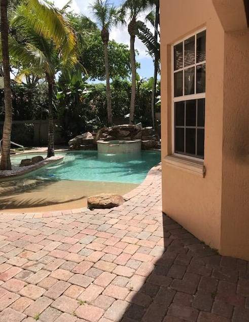 9839 Coronado Lake Dr, Boynton Beach, FL 33437-5337