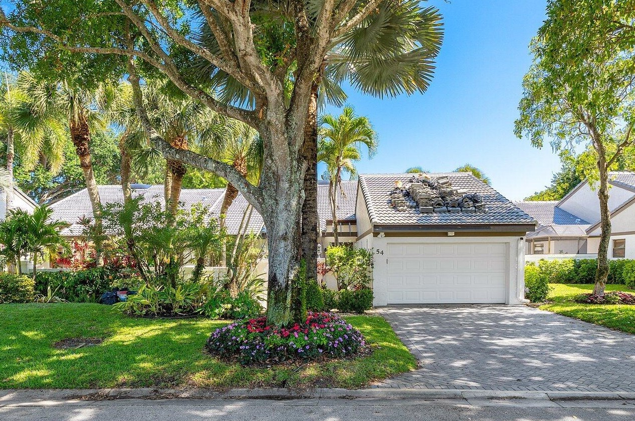 54 Essex Dr, Boynton Beach, FL 33436-6032