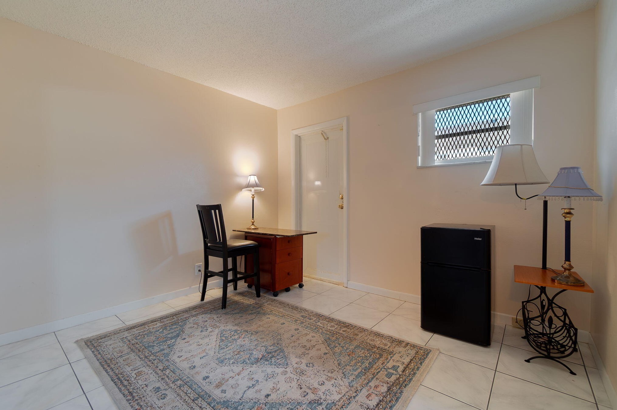 1305 Gateway Dr, Lake Worth, FL 33462-1429