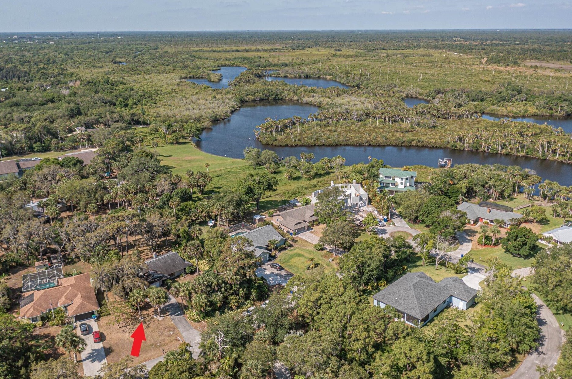 827 Robin Ln, Sebastian, FL 32958