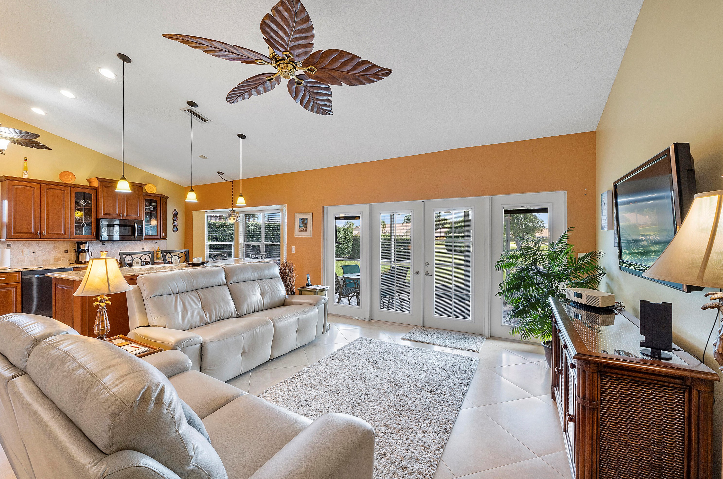7700 Grovewood Dr, Lake Worth, FL 33467-7902