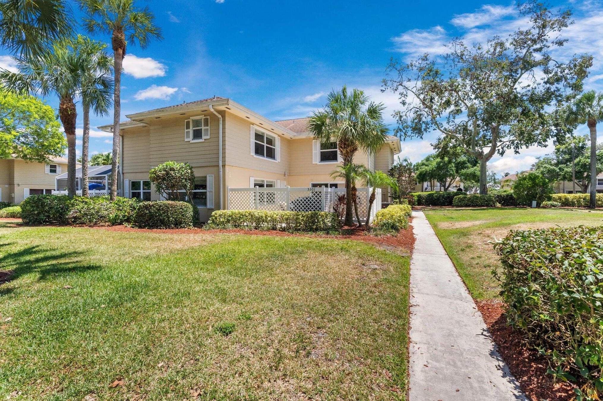 5301 Wheatley Ct, Boynton Beach, FL 33436-9090