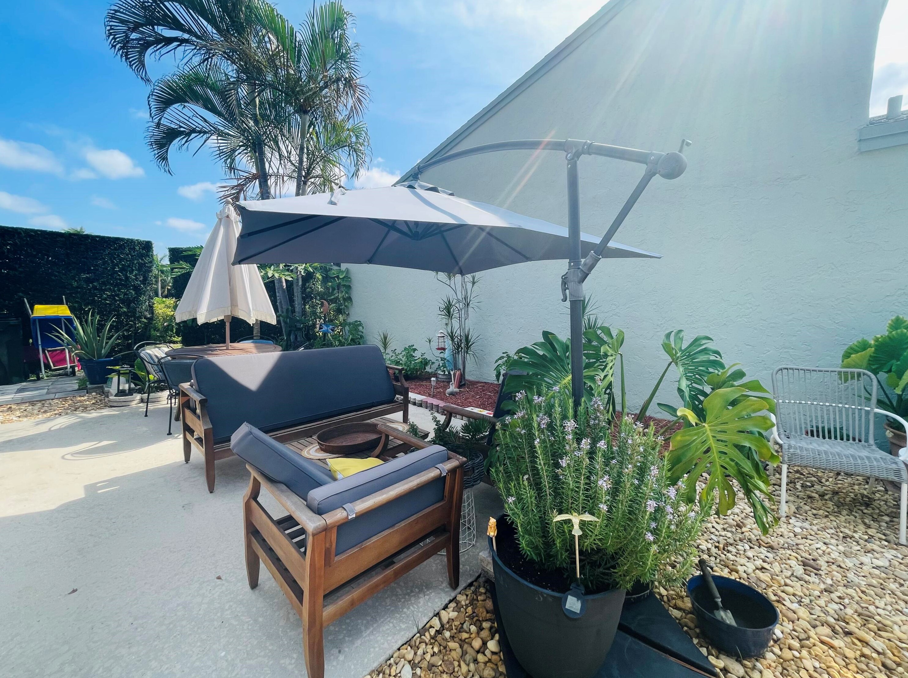 2473 10th St, Delray Beach FL  33445-2082 exterior