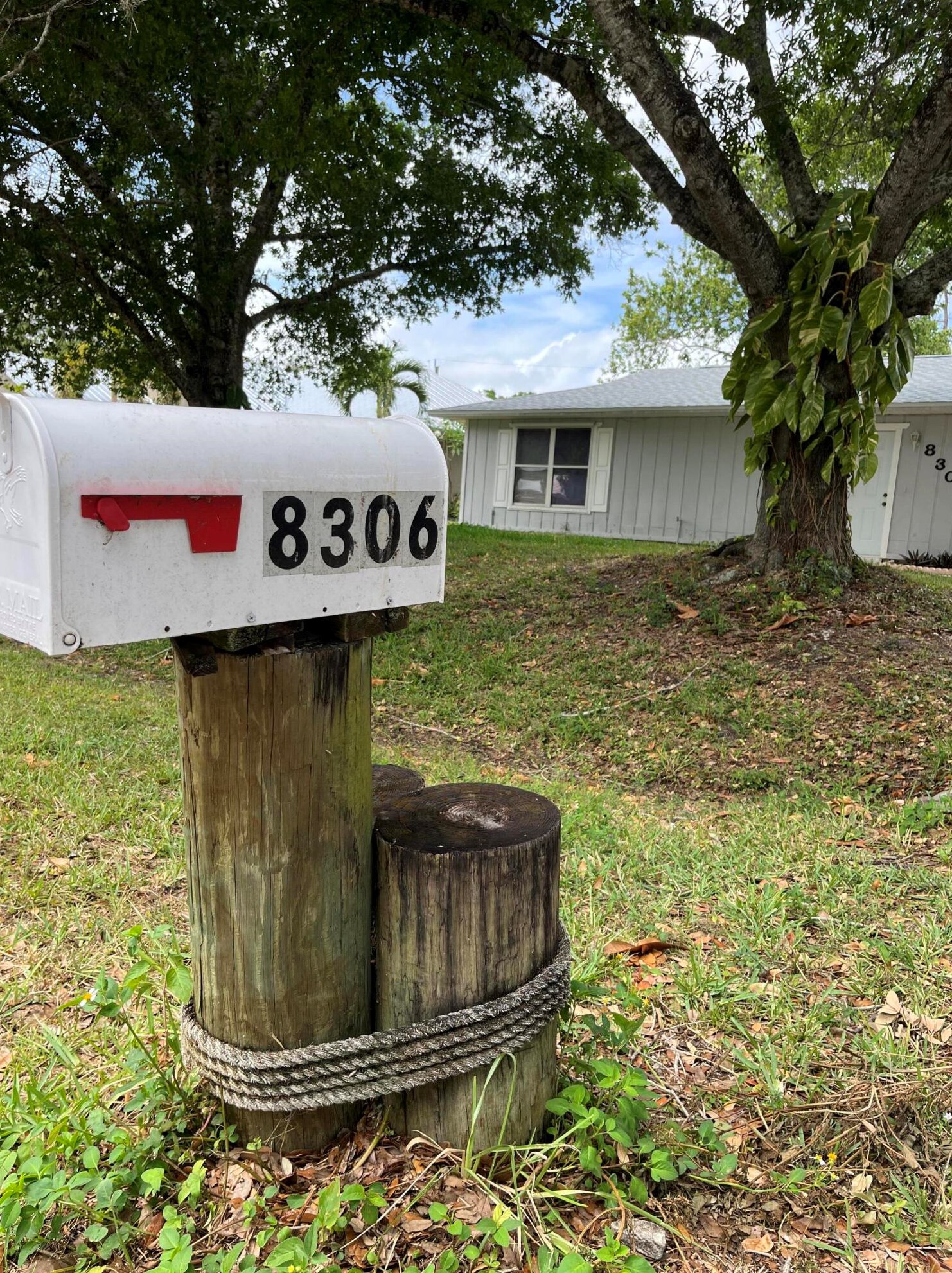 8306 Kenwood Rd, Fort Pierce, FL 34951-1319