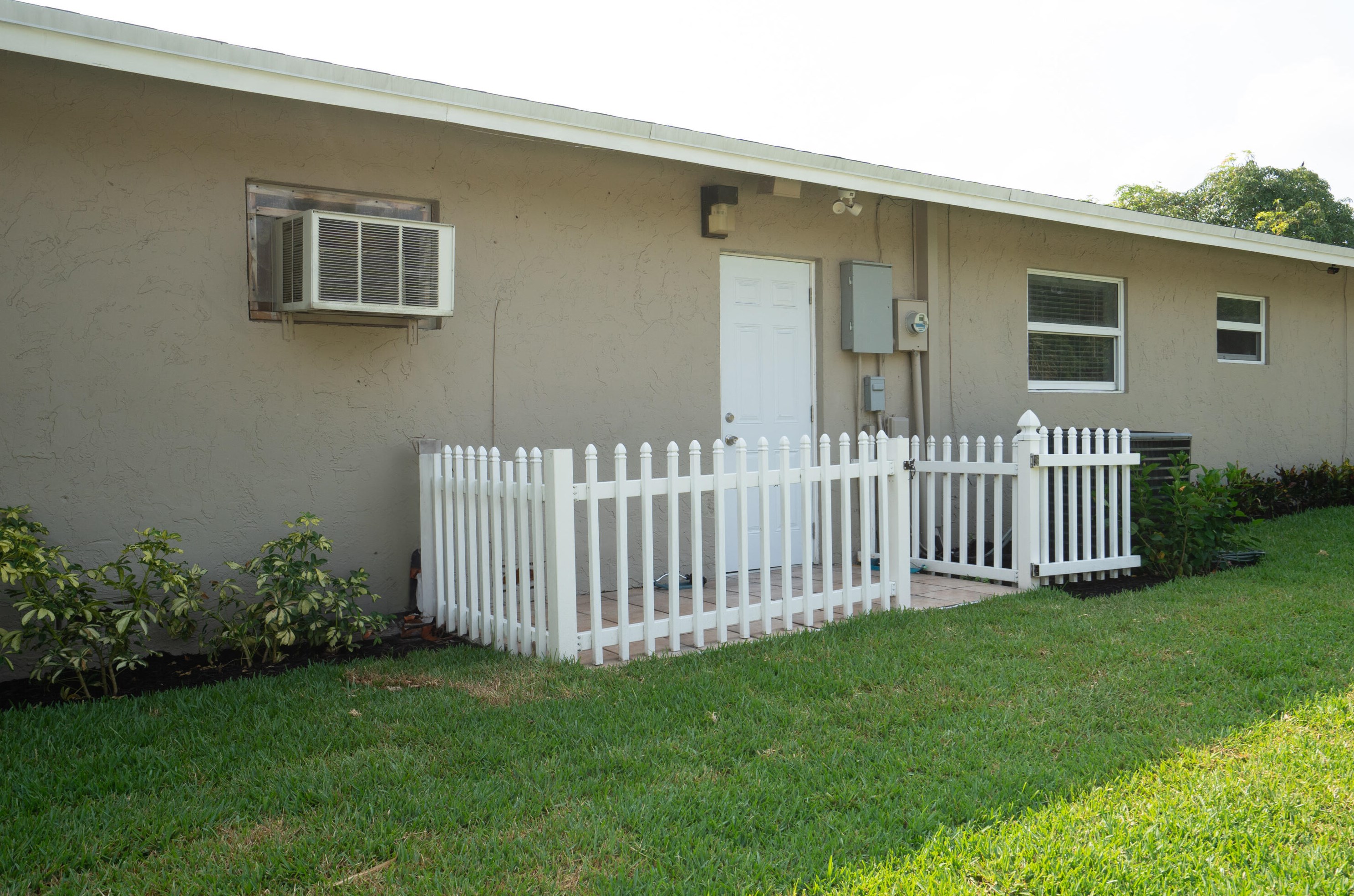 1798 9 St, Boca Raton FL 33486-6407 exterior