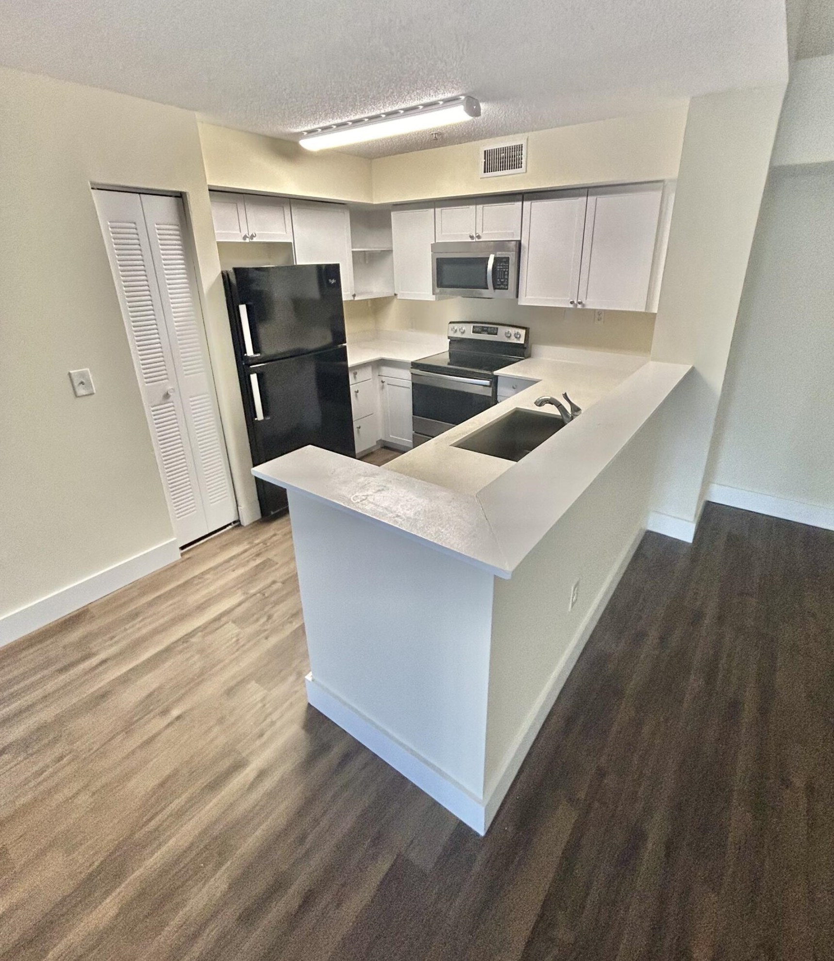 7864 Sonoma Springs Cir #203, Lake Worth, FL 33463
