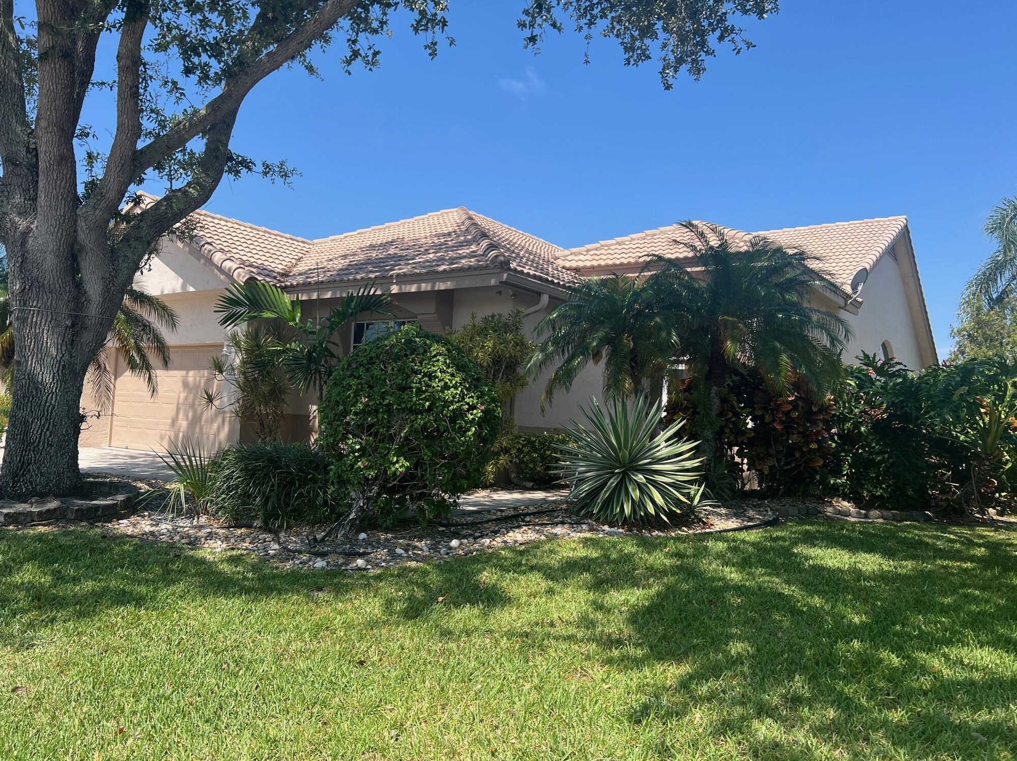 8972 Shoal Creek Ln, Boynton Beach, FL 33472-2507