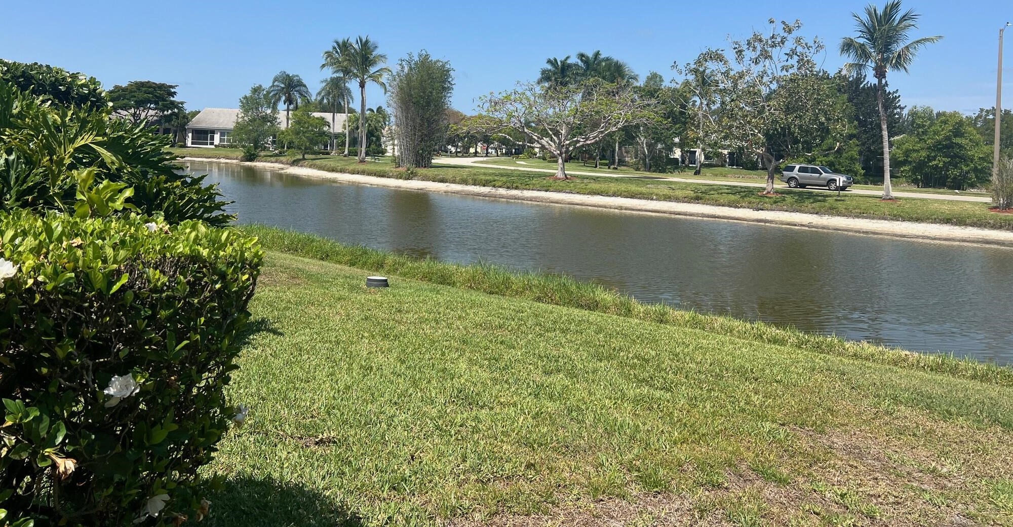 8972 Shl Crk Ln, Boynton Beach FL  33472-2507 exterior