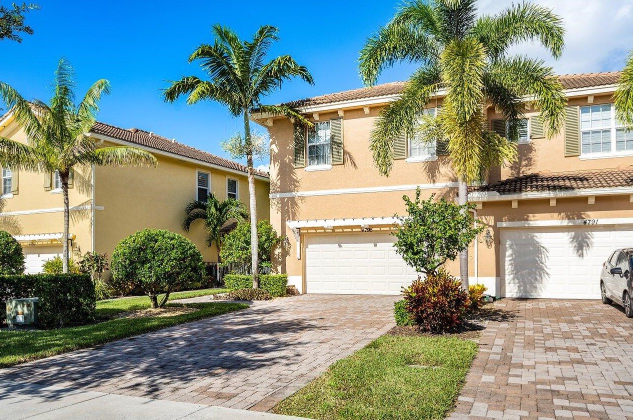 4795 Cadiz Cir, West Palm Beach, FL 33418-8981