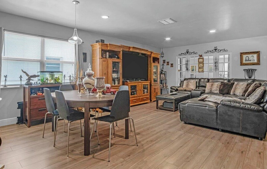 6328 Summer Sky Ln, Lake Worth FL  33463-3815 exterior