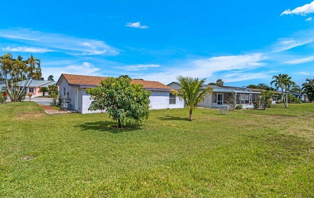 6328 Summer Sky Ln, Lake Worth FL  33463-3815 exterior