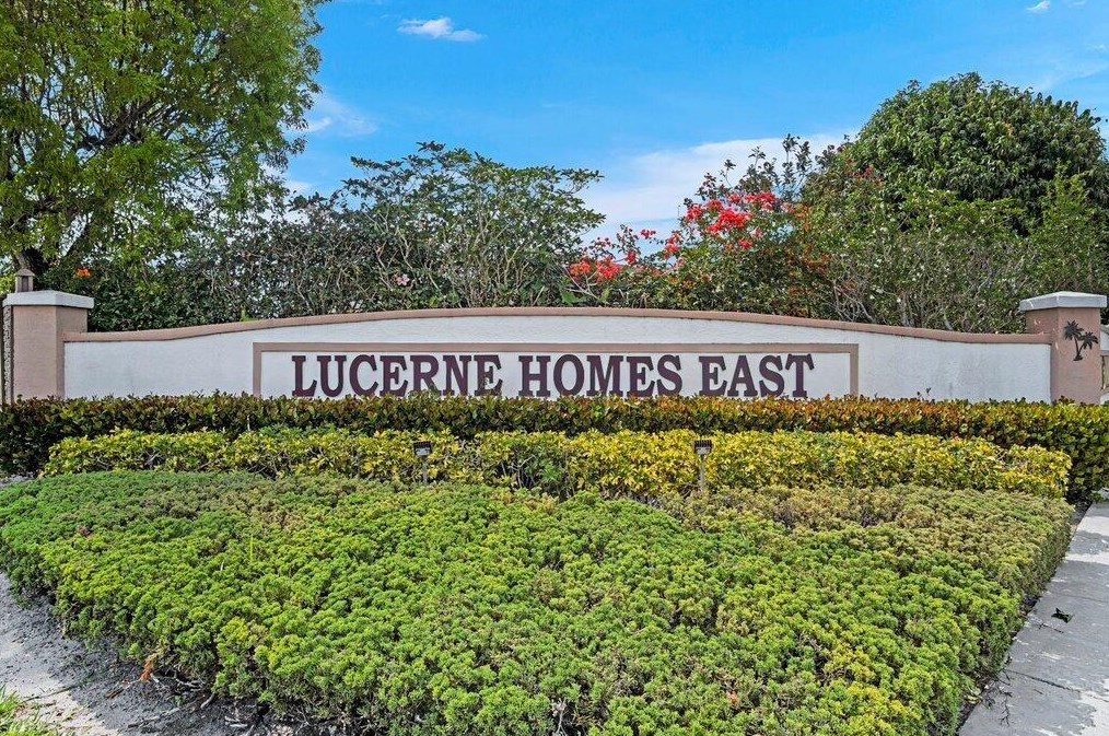 6328 Summer Sky Ln, Lake Worth FL  33463-3815 exterior