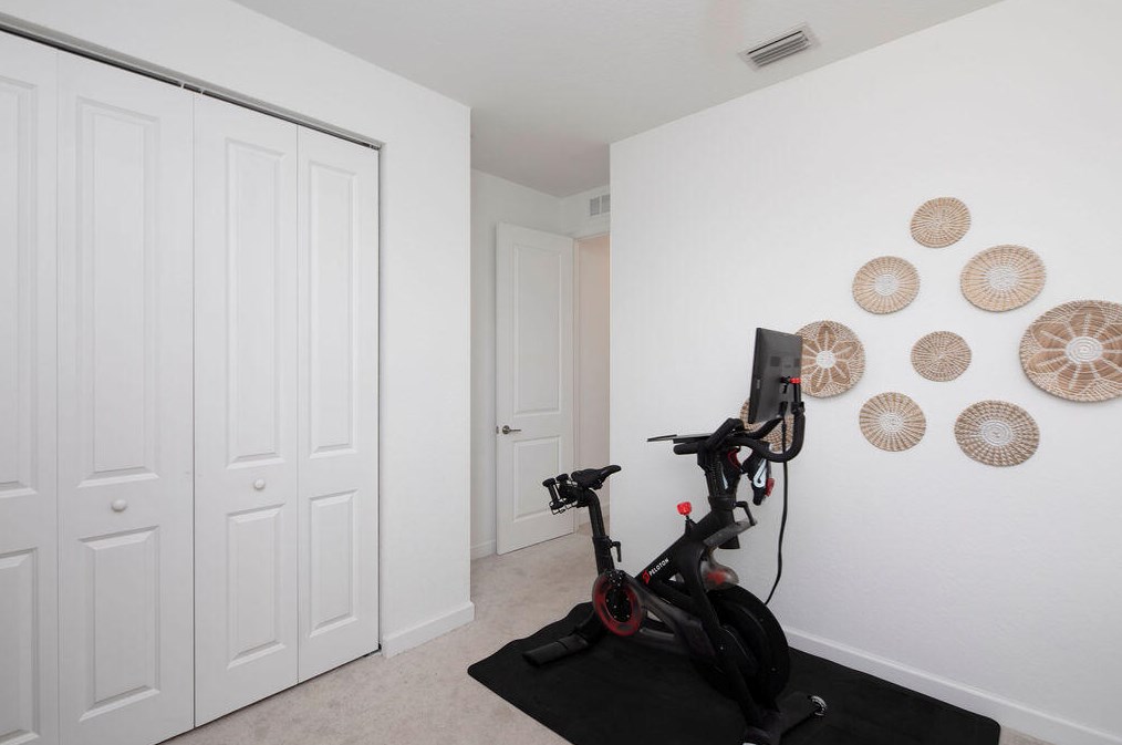 13382 Copper Creek Dr, Fort Pierce FL  34987-3023 exterior