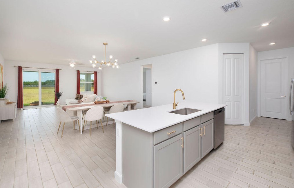 13382 Copper Creek Dr, Fort Pierce FL  34987-3023 exterior