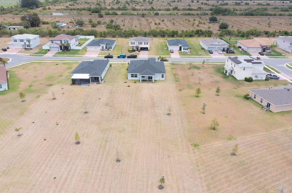 13382 Copper Creek Dr, Fort Pierce FL  34987-3023 exterior