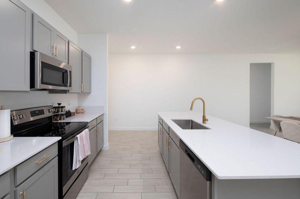 13382 Copper Creek Dr, Fort Pierce FL  34987-3023 exterior