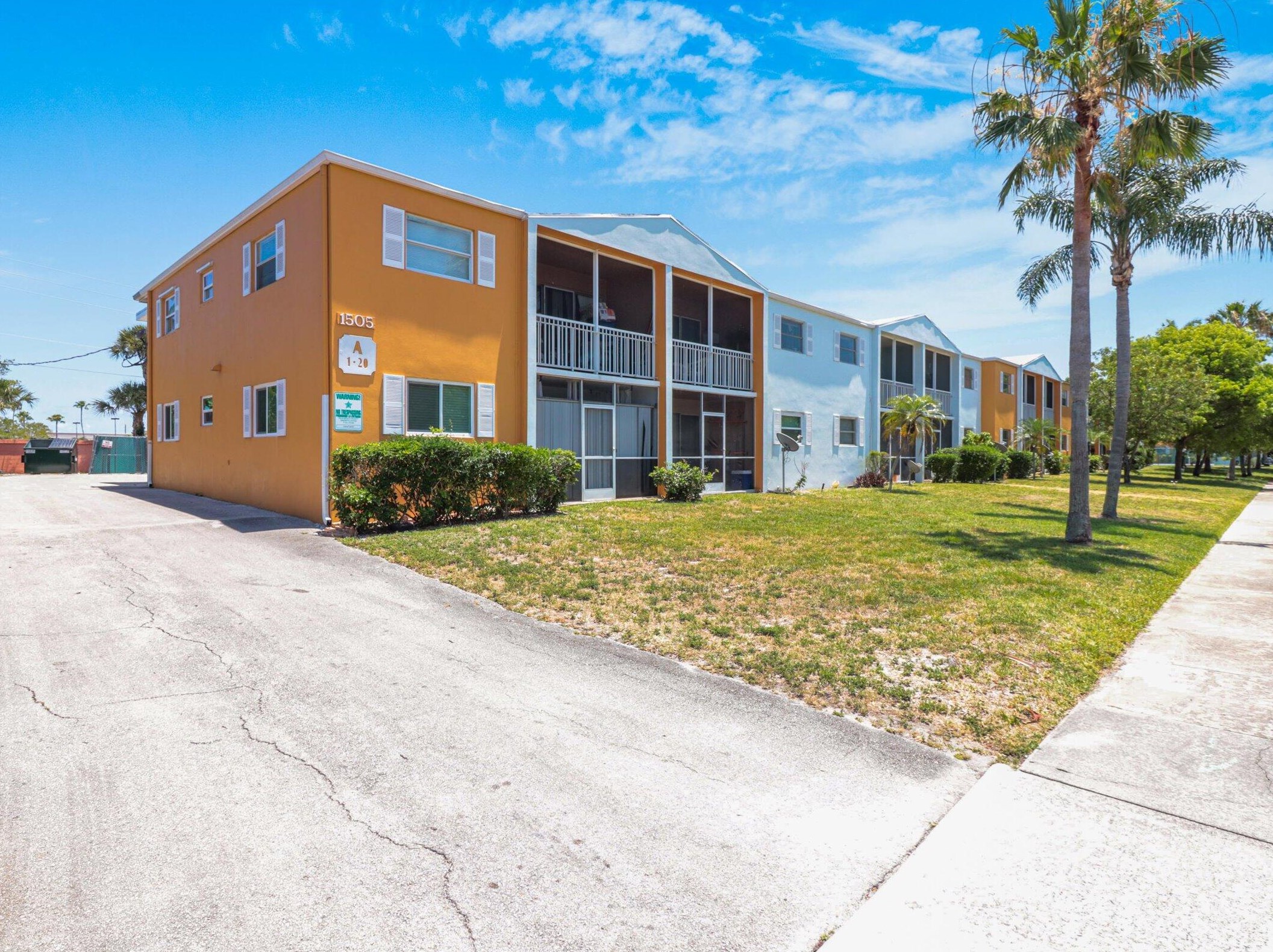 1505 Crescent Cir #a-12, West Palm Beach, FL 33403