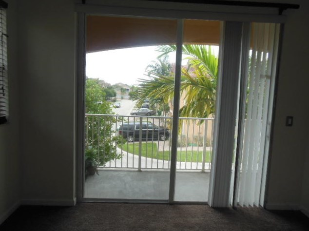 3255 Scarletta Dr, West Palm Beach, FL 33404