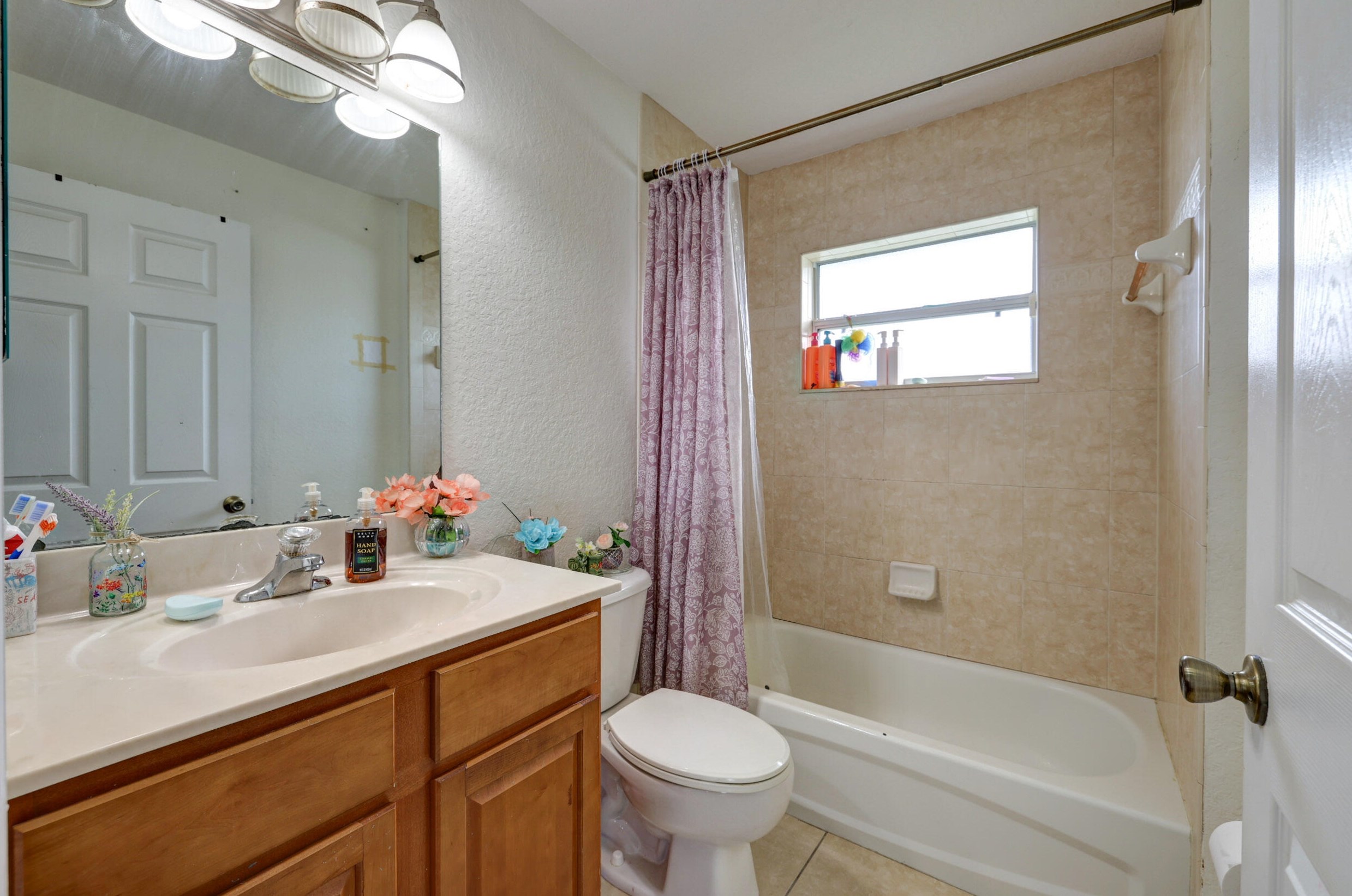 912 Paar Dr, Fort Pierce FL  34953-5623 exterior