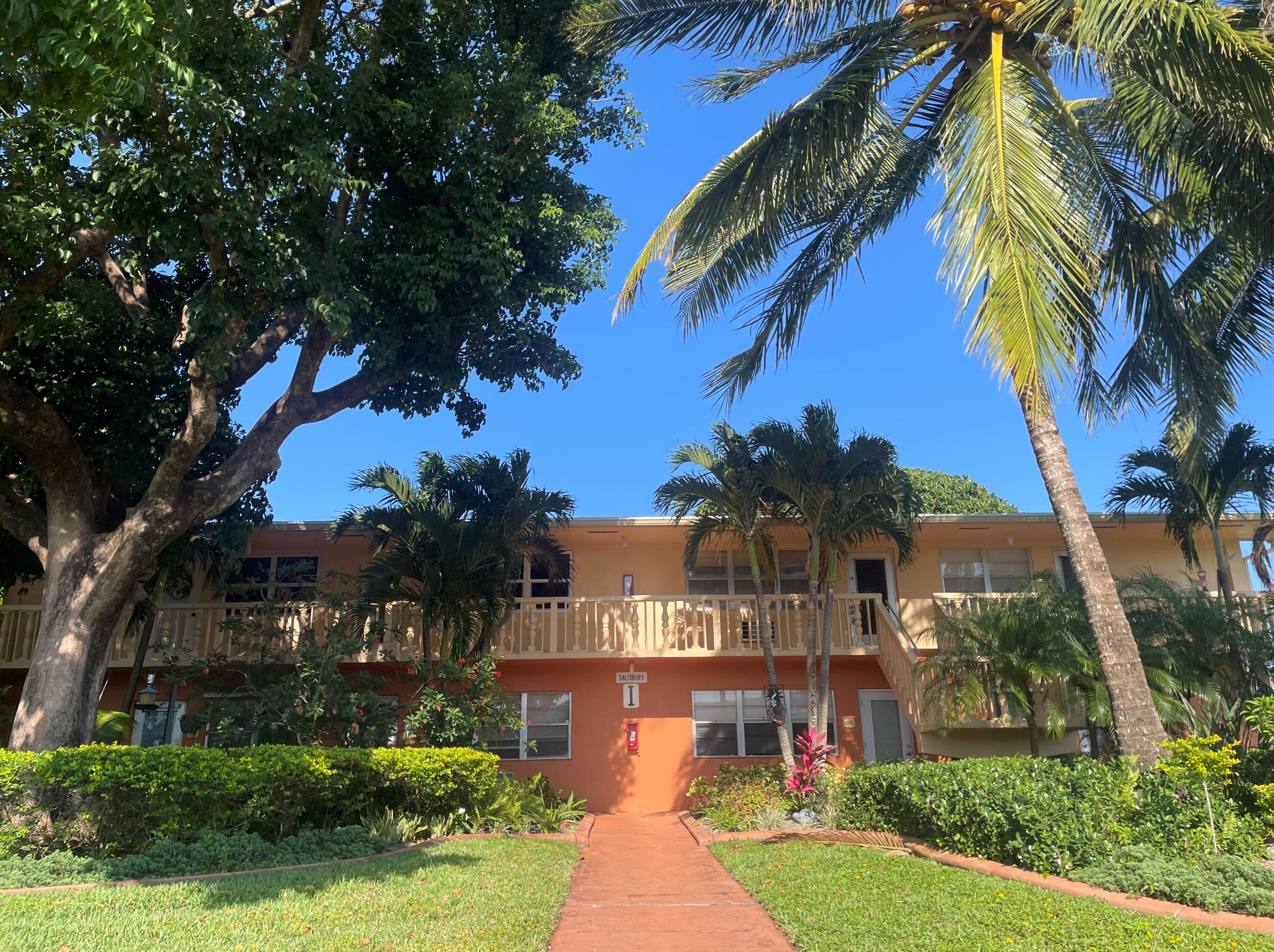 207 Salisbury I, West Palm Beach, FL 33417