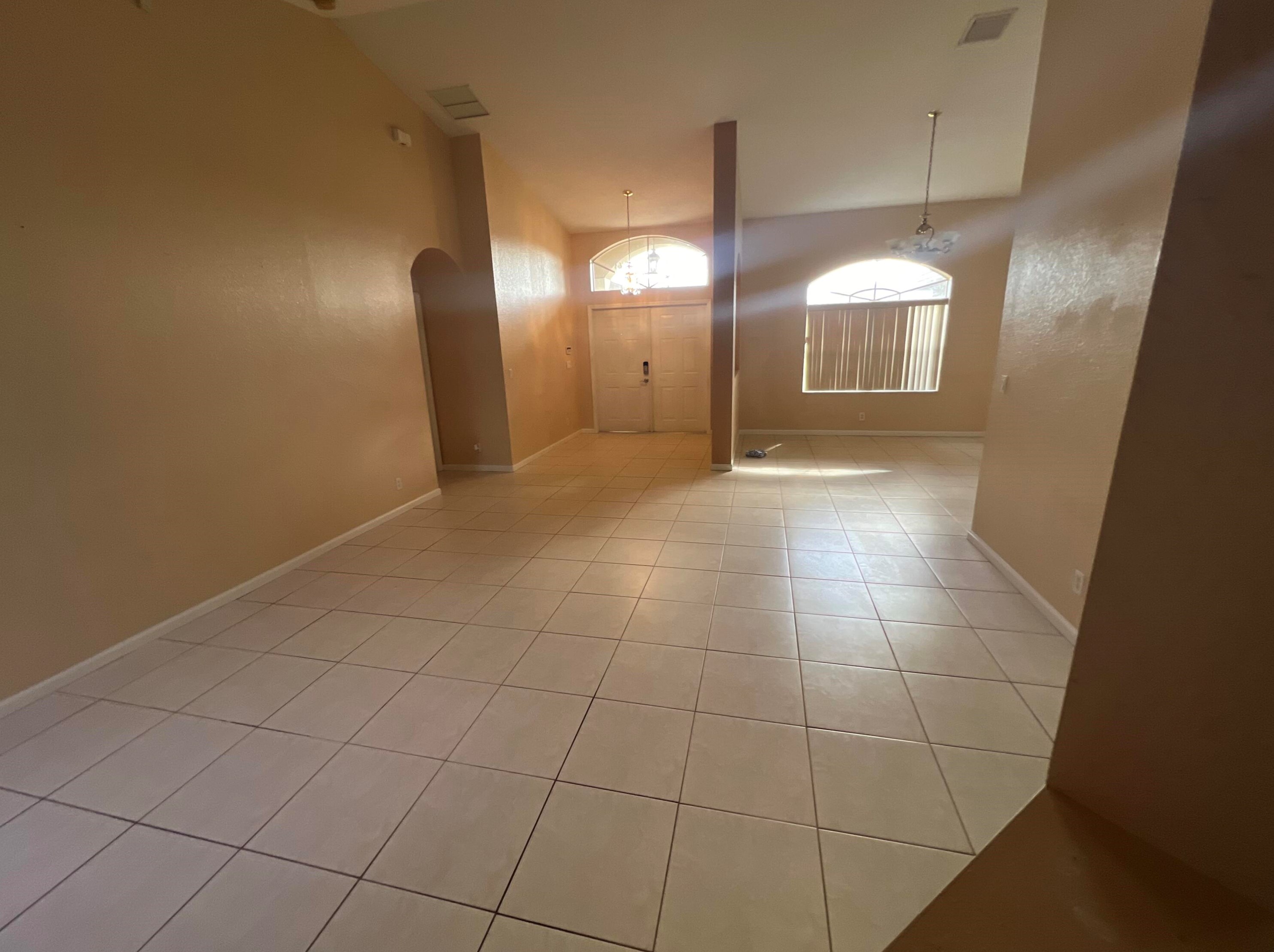 1426 Navajo Ln, Fort Pierce FL  34983-3146 exterior