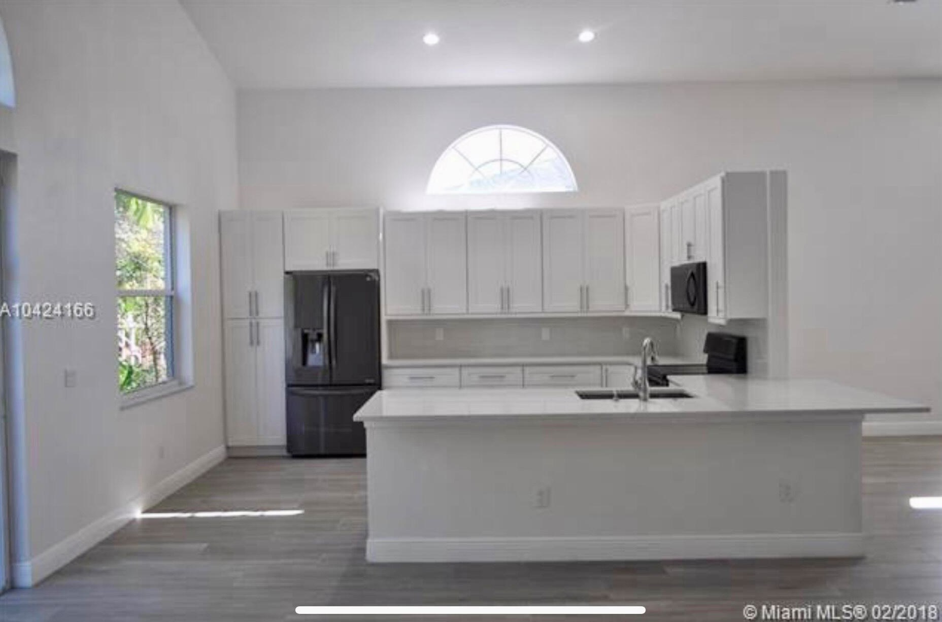 5 Lake Eden Dr, Boynton Beach, FL 33435-8637