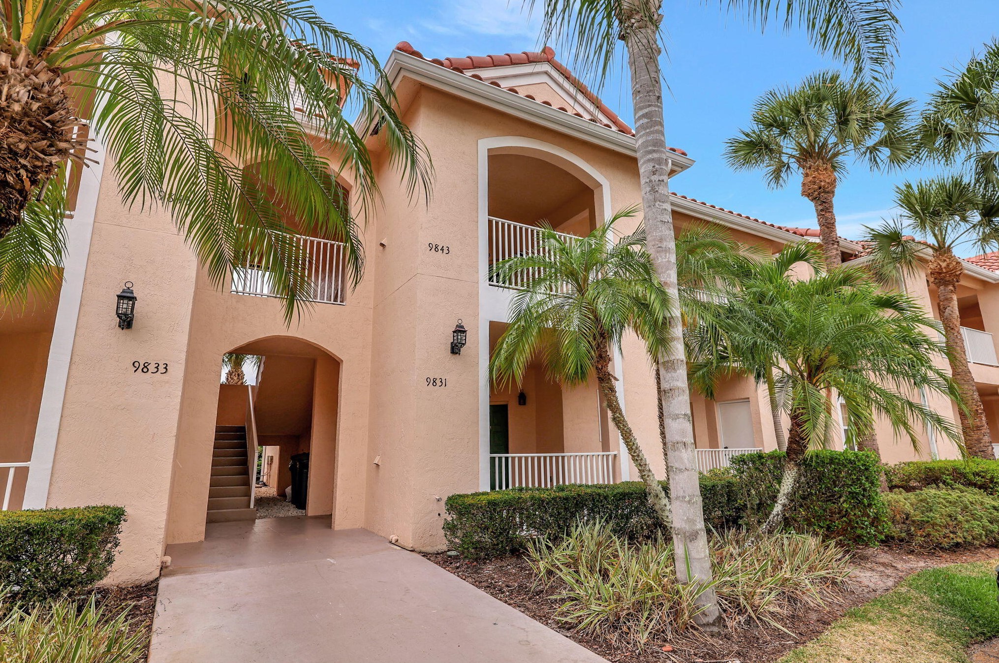 9843 Perfect Dr, Fort Pierce, FL 34986-3032