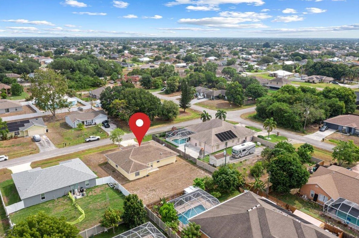 810 Mccracken Ave, Fort Pierce FL 34953-3937 exterior