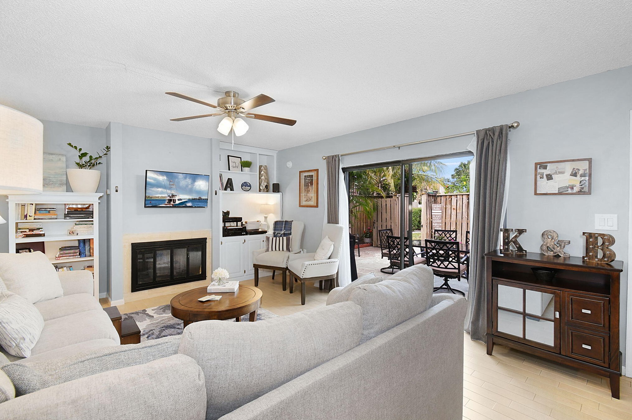517 5th Ct, West Palm Beach, FL 33410-5105
