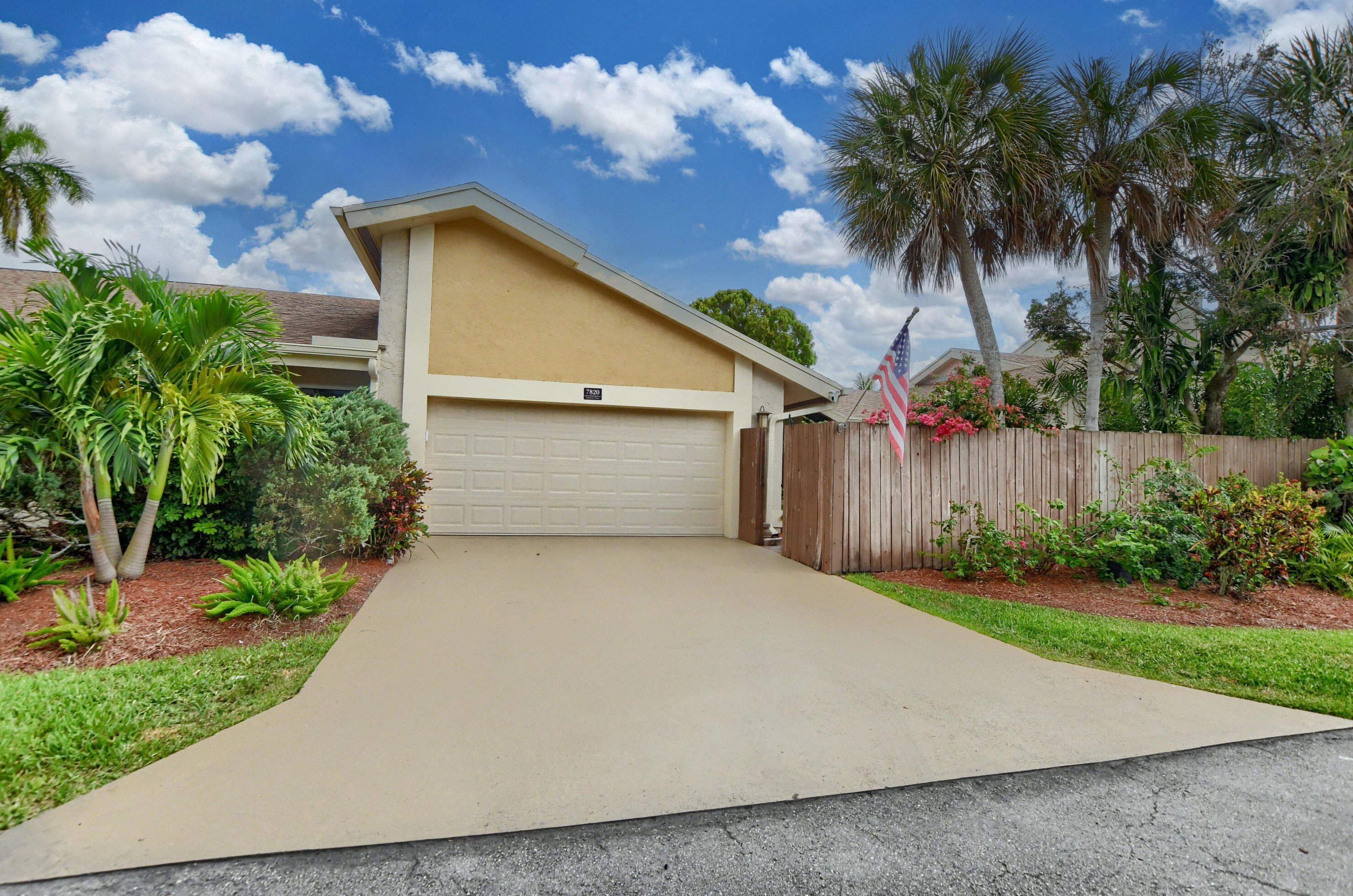 7820 Stanway Pl, Boca Raton, FL 33433-3326