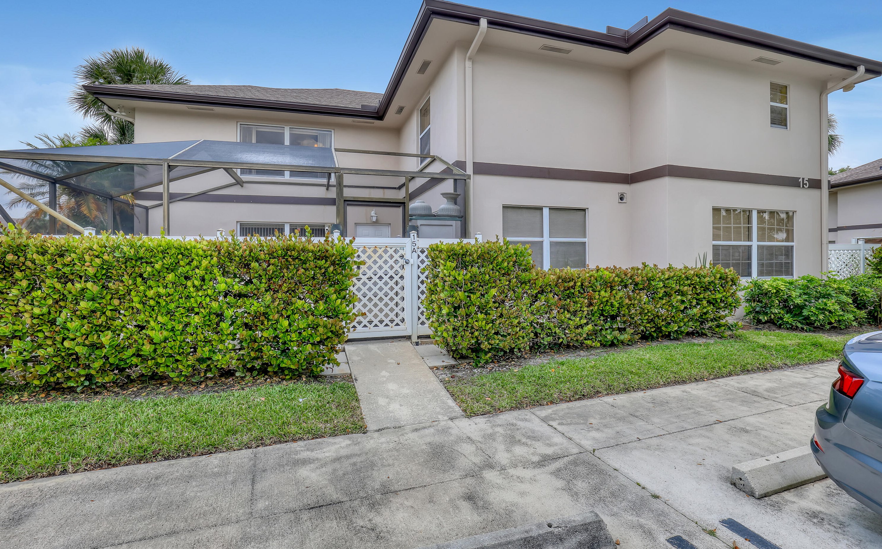 15 Amherst Ct, West Palm Beach, FL 33411-7921