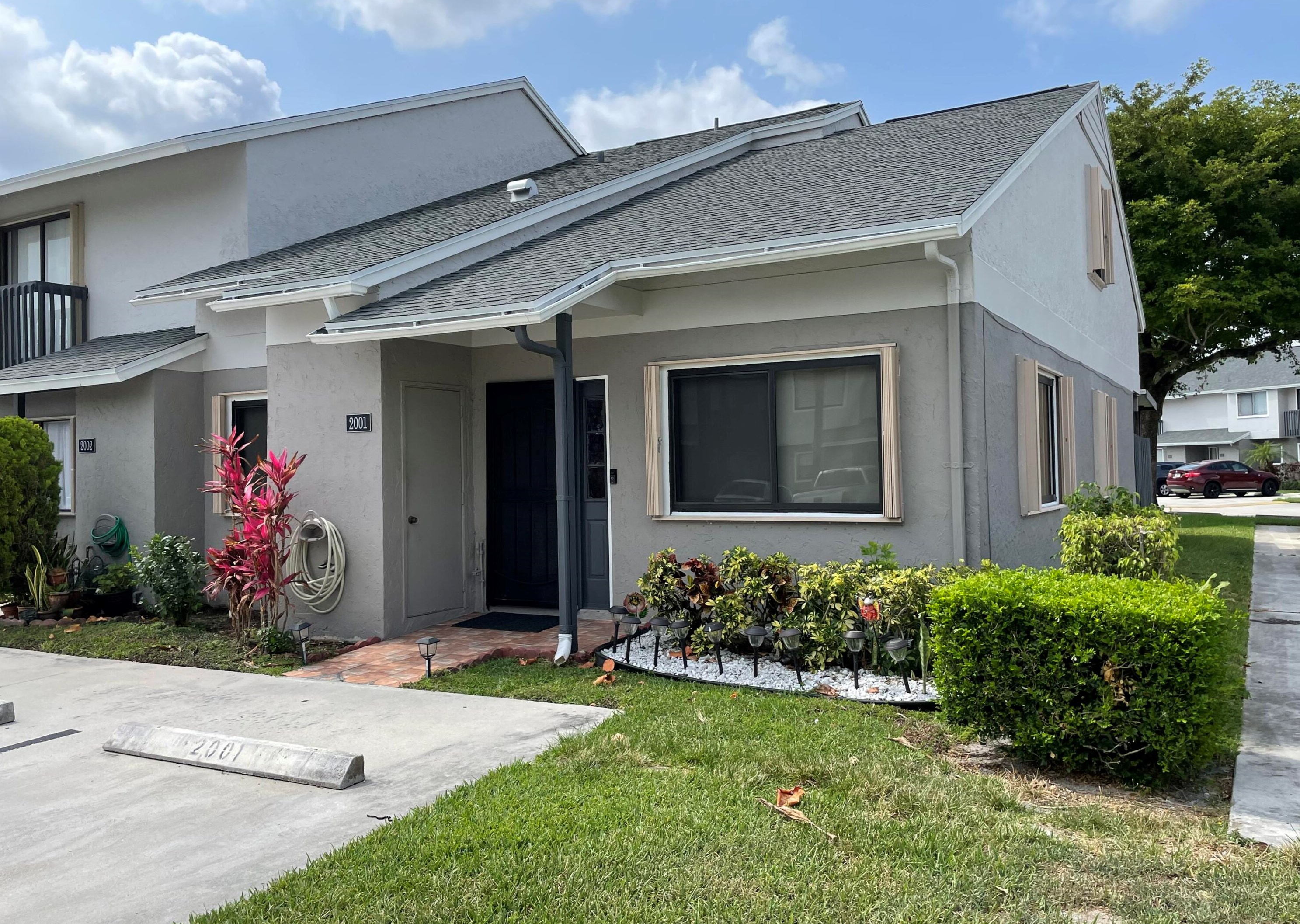 2001 Wharf Ln, Lake Worth, FL 33463