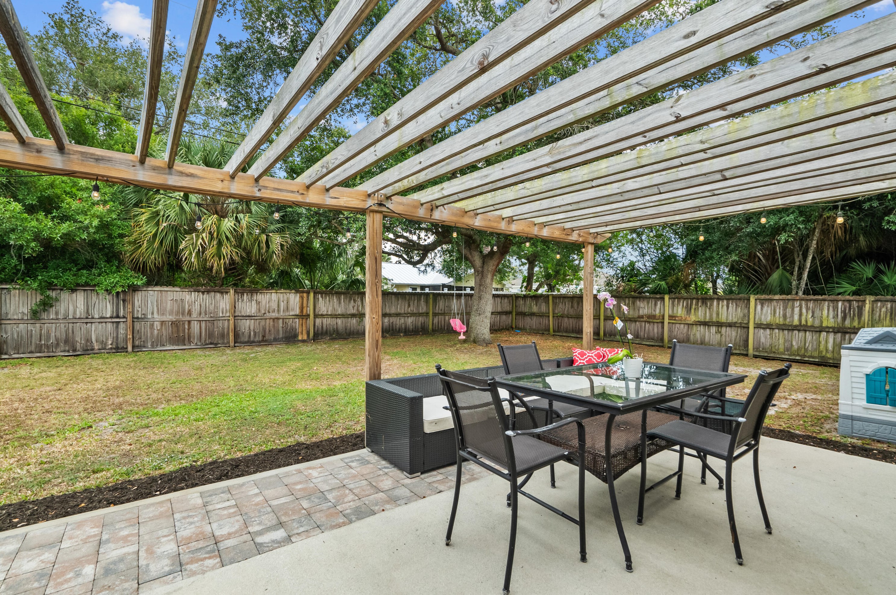 1913 Aladdin St, Fort Pierce FL 34953-1715 exterior