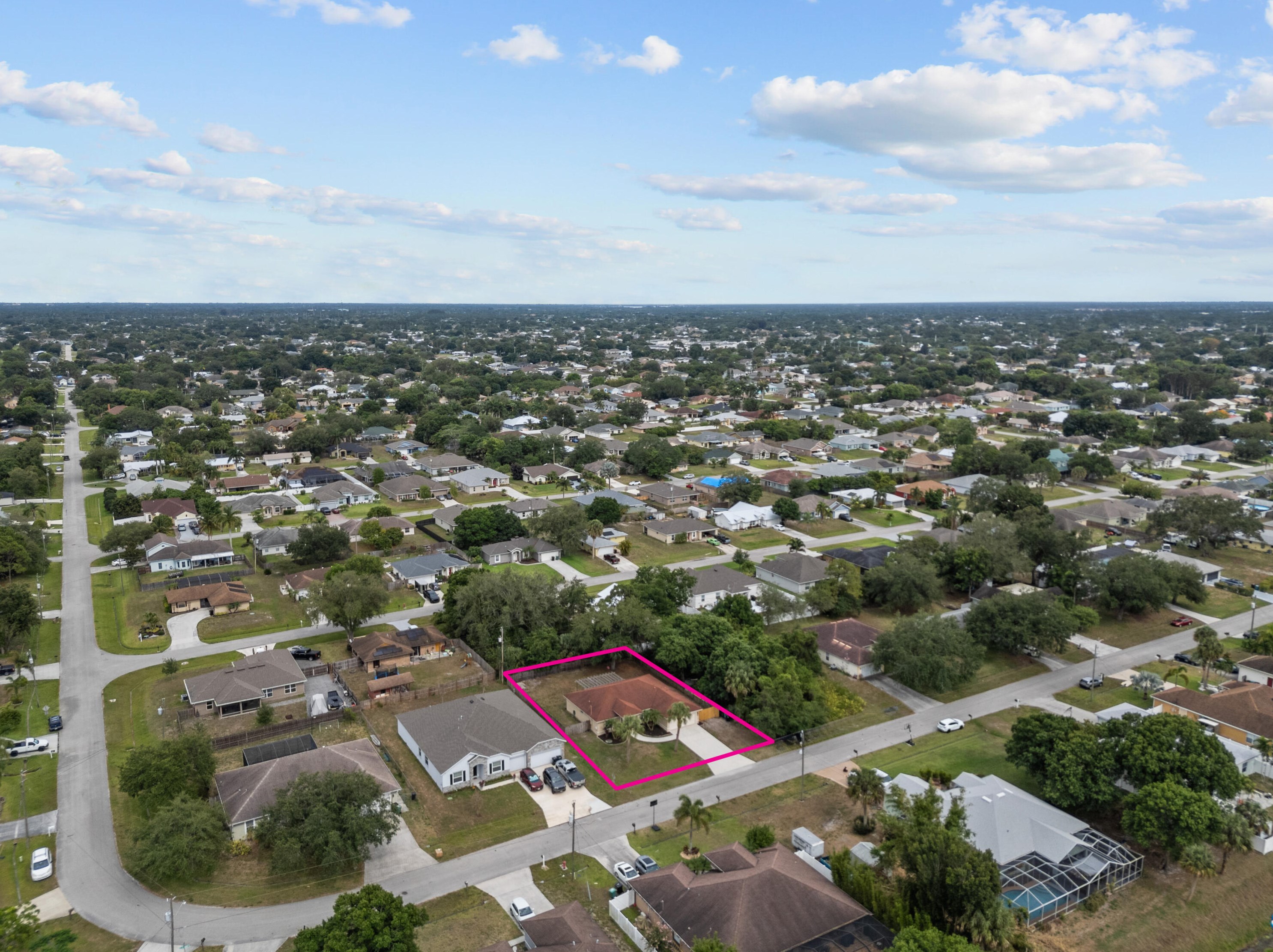 1913 Aladdin St, Fort Pierce FL 34953-1715 exterior