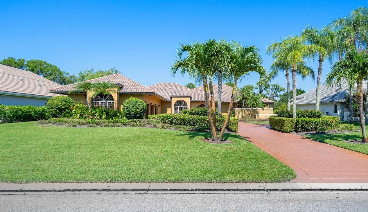 1639 Breakers West Blvd, West Palm Beach, FL 33411-1858