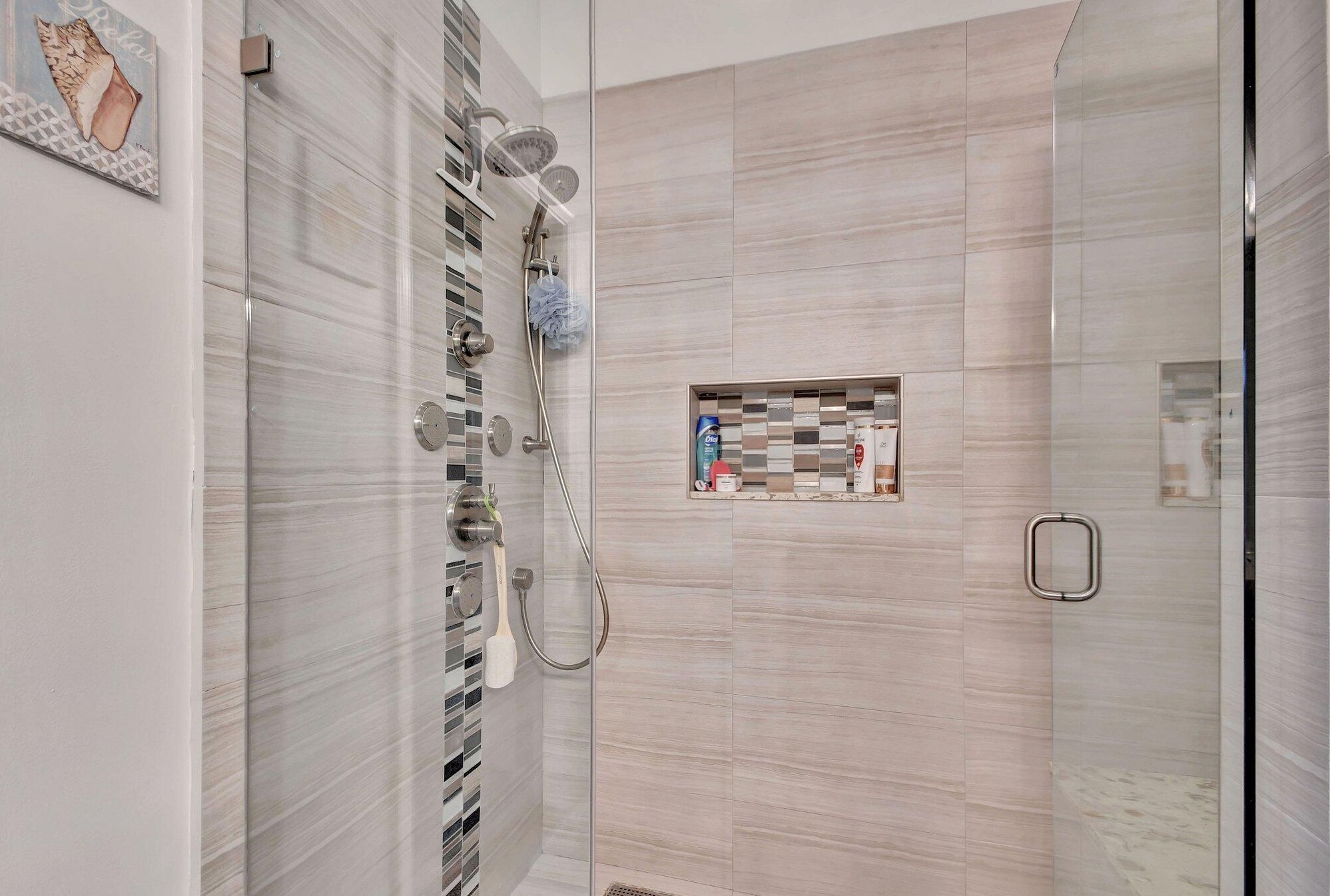 6907 Cairnwell Dr, Boynton Beach FL 33472-2958 exterior