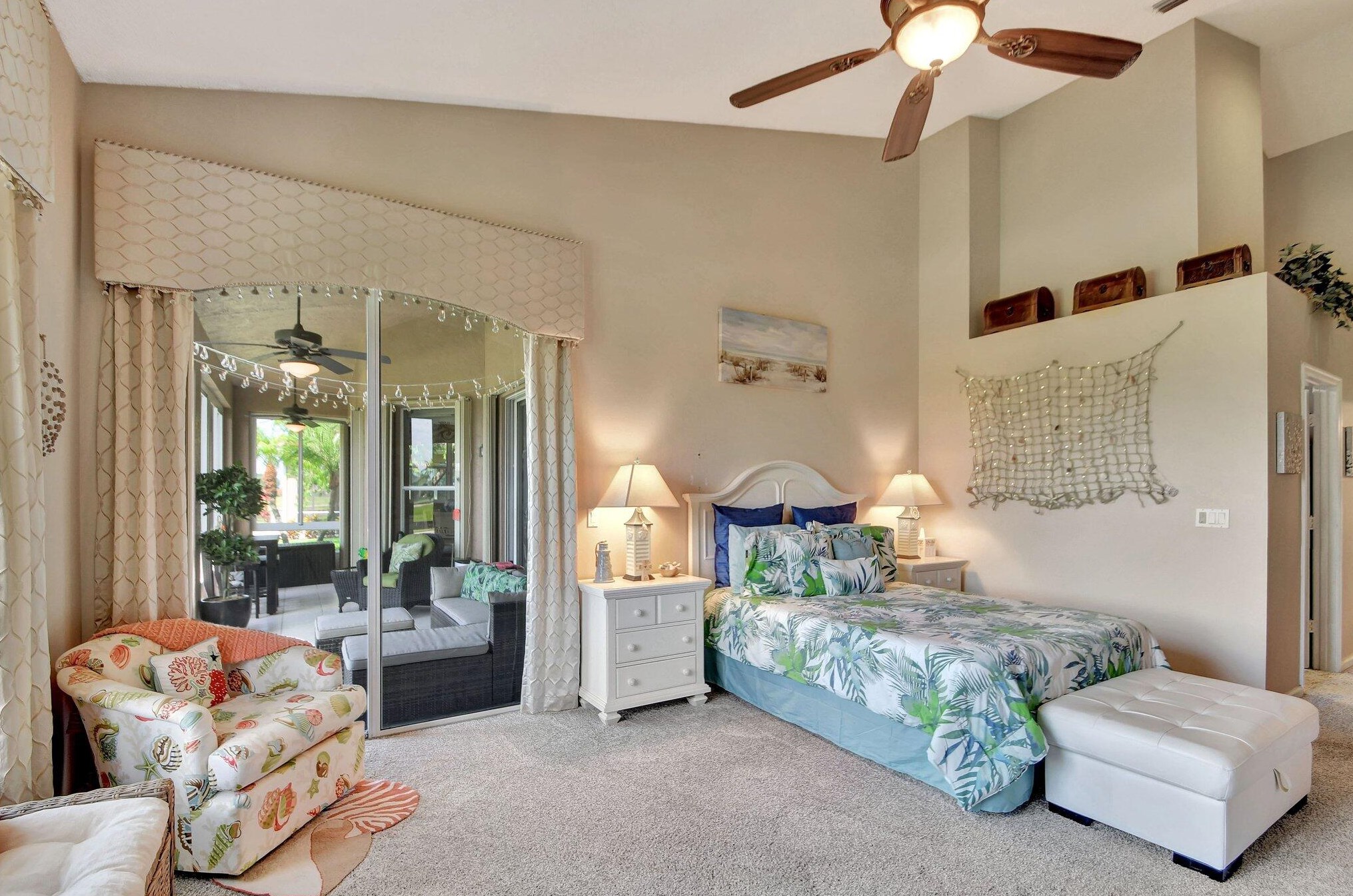 6907 Cairnwell Dr, Boynton Beach FL 33472-2958 exterior