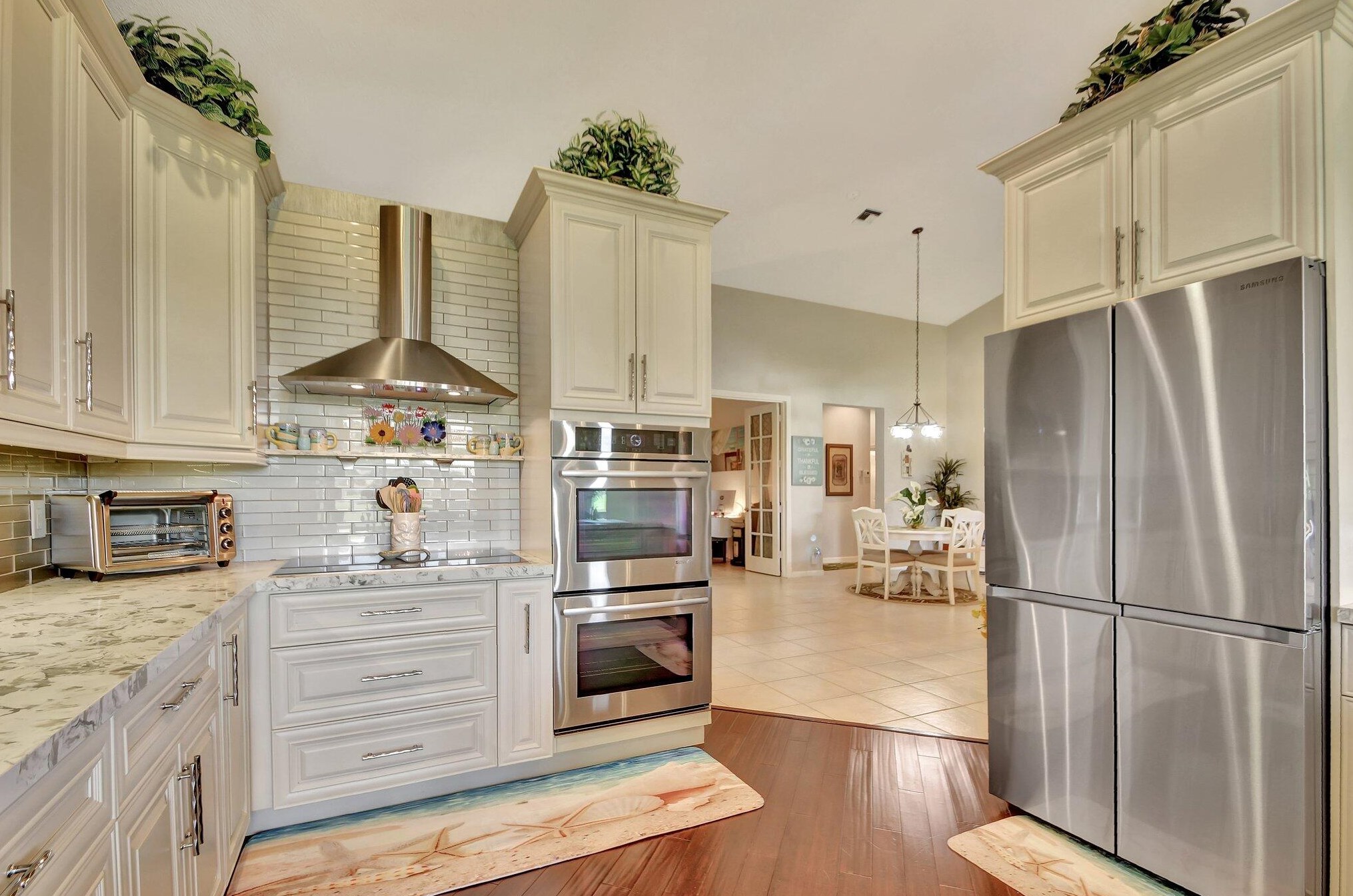 6907 Cairnwell Dr, Boynton Beach FL 33472-2958 exterior