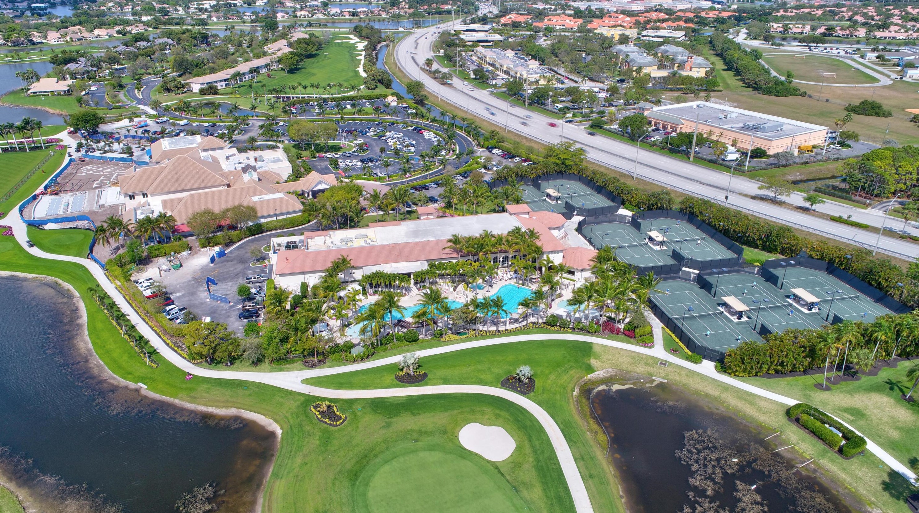 6907 Cairnwell Dr, Boynton Beach FL 33472-2958 exterior