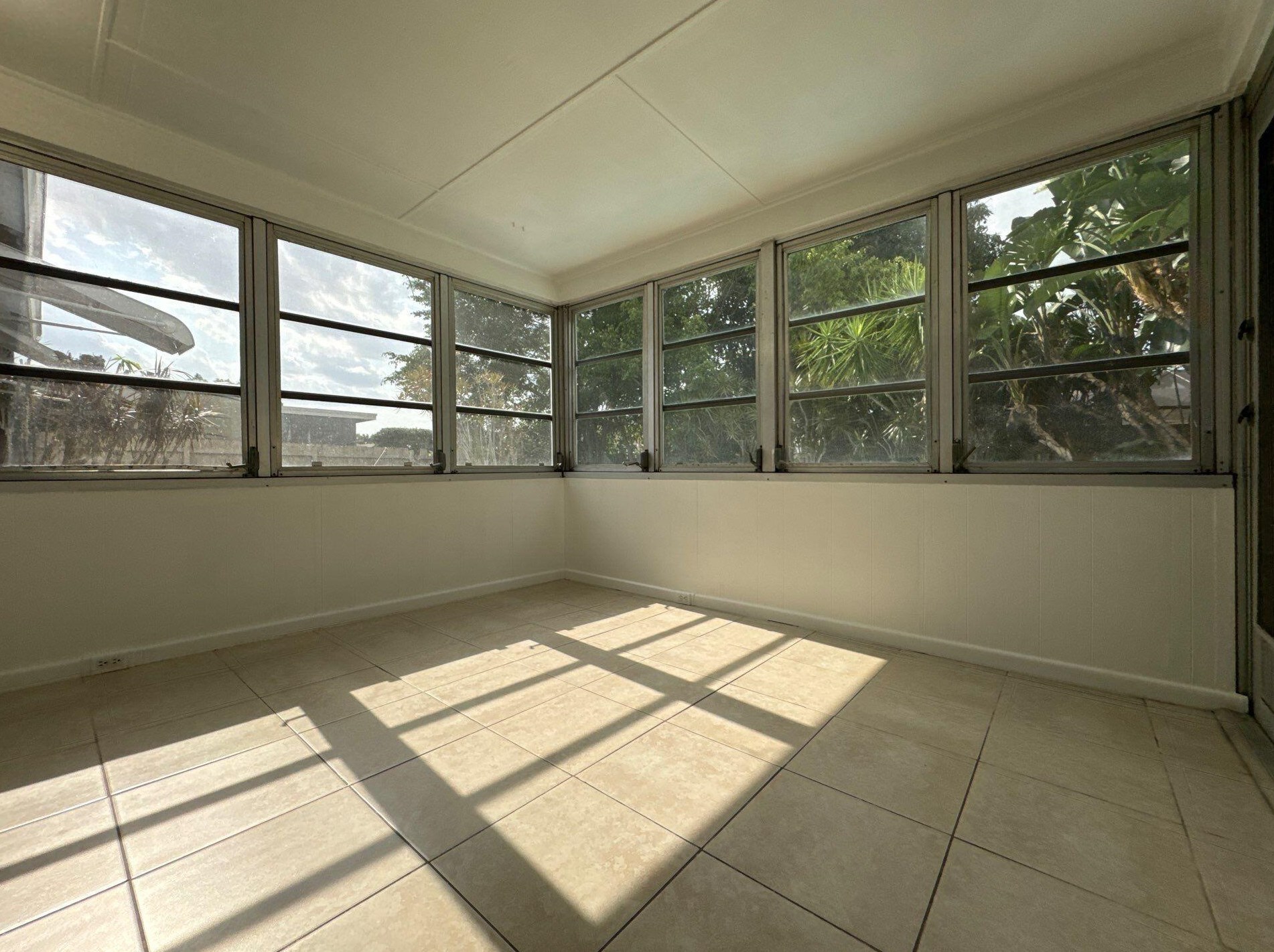 4581 Carthage Cir, Lake Worth FL  33463-7205 exterior