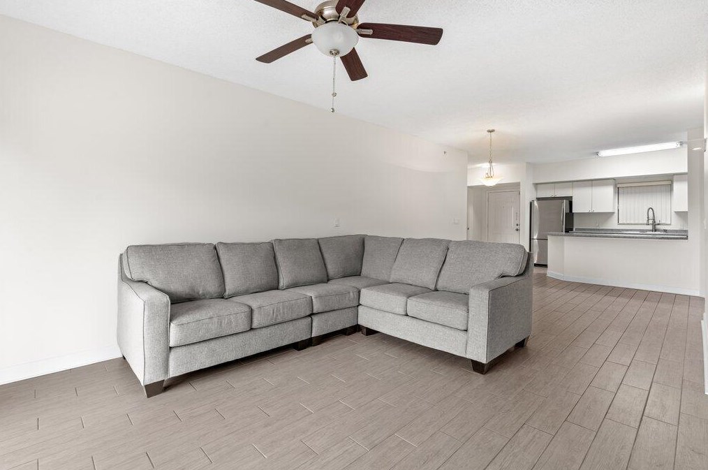 2105 Lavers Cir #512, Delray Beach, FL 33444