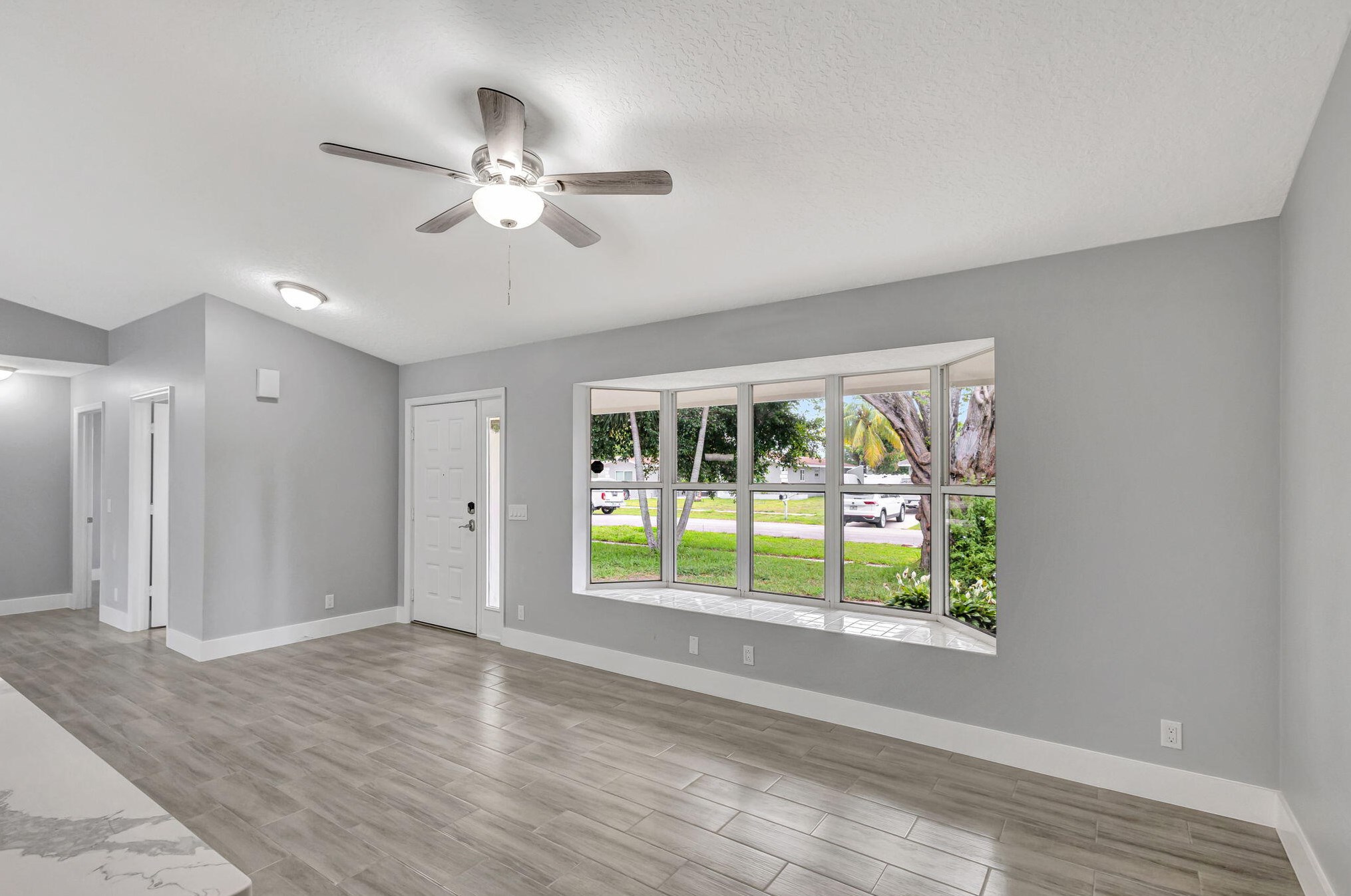 843 Azalea Dr, West Palm Beach, FL 33411-3402