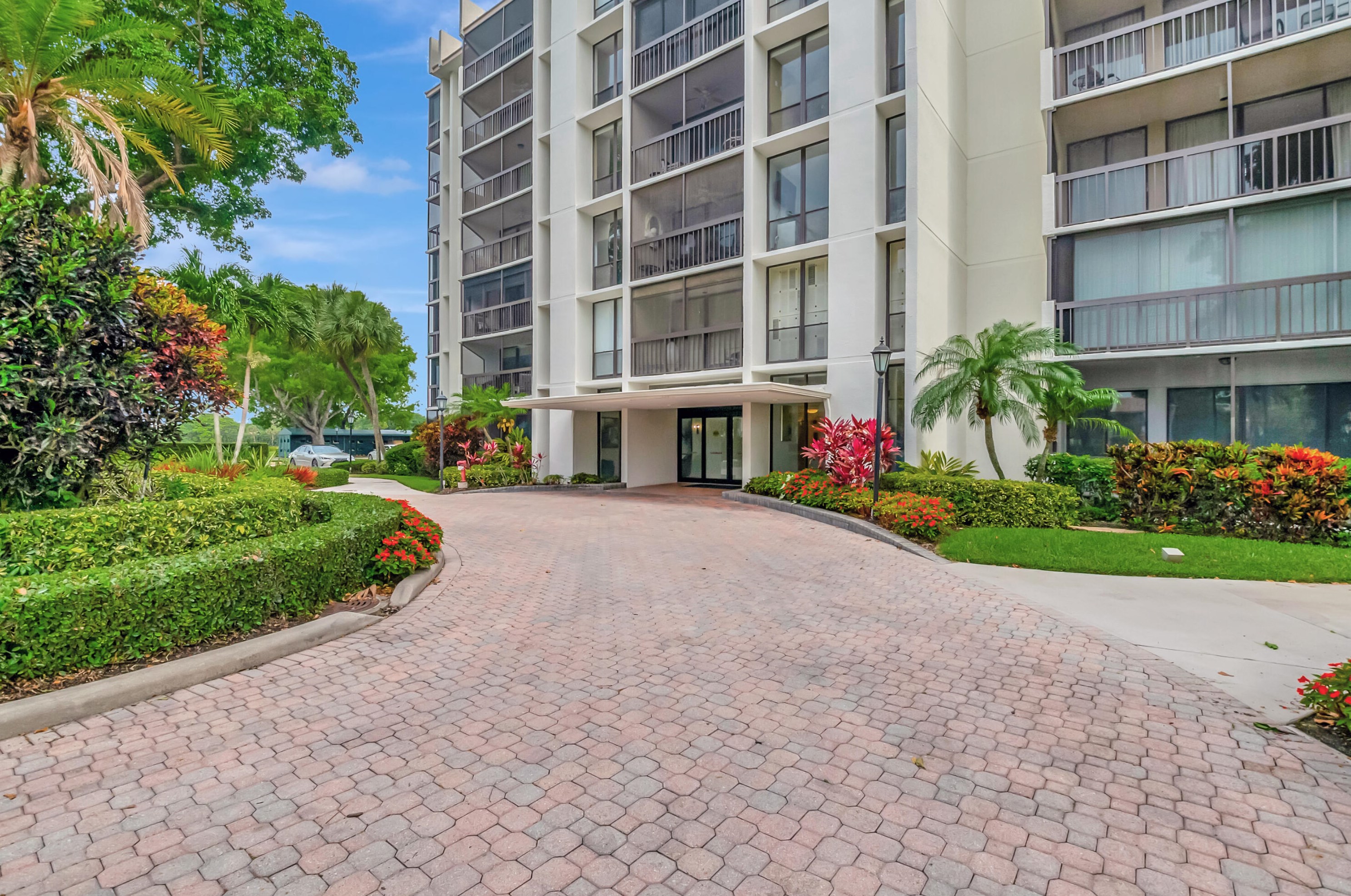 1643 Bridgewood Dr, Boca Raton, FL 33434-4135
